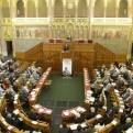 Adóváltoztatásokról szavaz a parlament