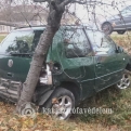 Villanyoszlopnak ütközött egy autó Jászberényben