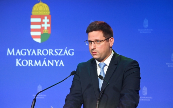 Gulyás Gergely: megérkezett Brüsszelből a tanárok és óvónők béremelését lehetővé tevő garancia