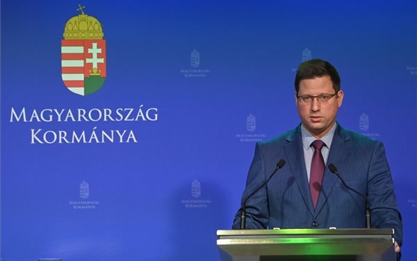 Gulyás Gergely: a 21. századot a nemzeti összetartozás évszázadává kell tenni