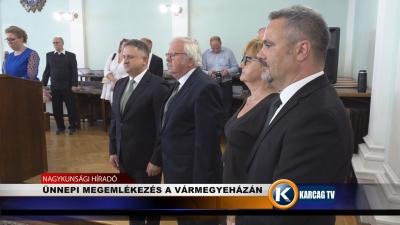 ÜNNEPI MEGEMLÉKEZÉS A VÁRMEGYEHÁZÁN