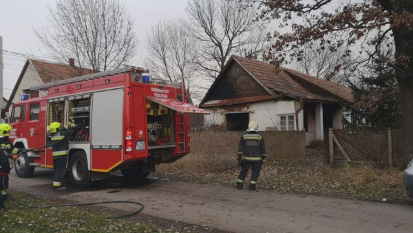 Egy ház két szobája égett Jászárokszálláson