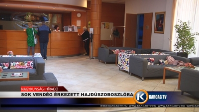 SOK VENDÉG ÉRKEZETT HAJDÚSZOBOSZLÓRA